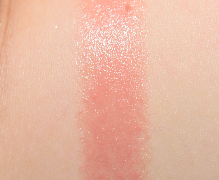 <p class="text-center">Pat McGrath Nude Venus Divinyl Lip Shine</p>