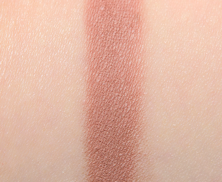 <p class="text-center">Tom Ford Beauty Meteoric #3 Eye Color</p>