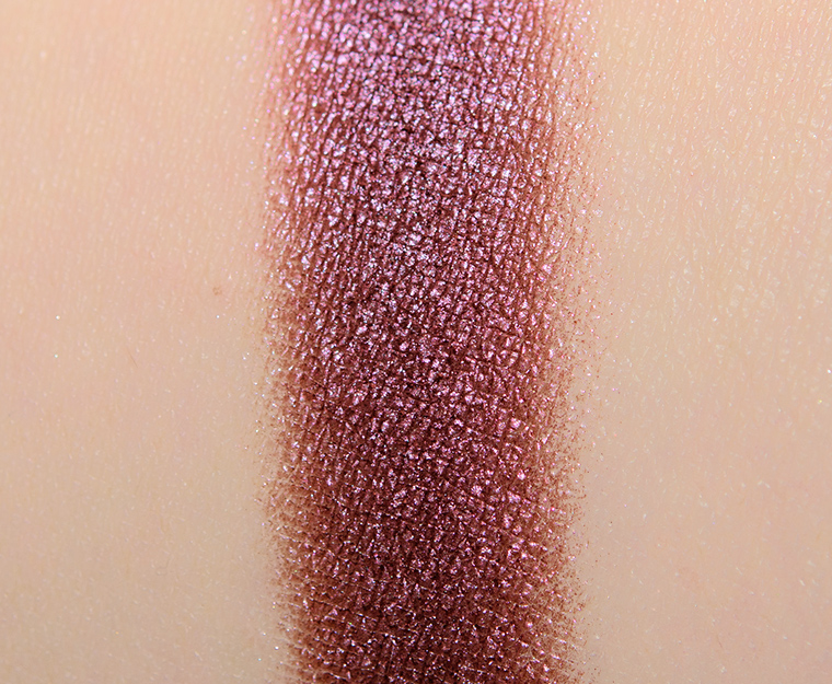 <p class="text-center">Charlotte Tilbury Bejewelled (Dream Glow Smoke) Eyeshadow</p>