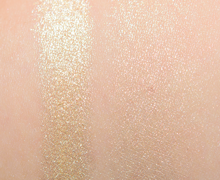 <p class="text-center">Clionadh Apollo Powder Highlighter</p>