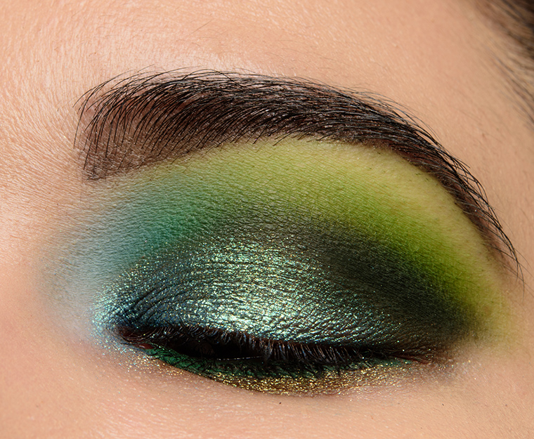 Coloured Raine Juicy Boost 18-Pan Pressed Pigment and Shadow Palette