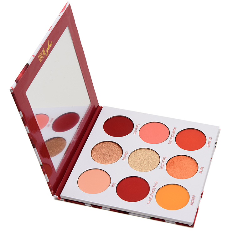 <p class="text-center">Give Me Glow Extra Spicy 9-Pan Pressed Pigment Palette</p>