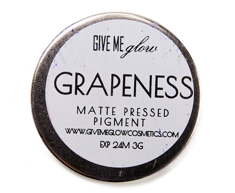 Give Me Glow Grapeness Matte Pressed Shadow