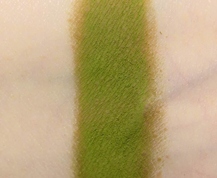 <p class="text-center">Give Me Glow Olive You Matte Pressed Shadow</p>