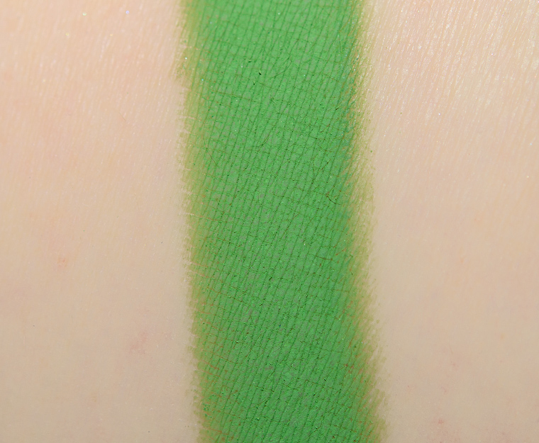 <p class="text-center">Give Me Glow Patty Matte Pressed Shadow</p>