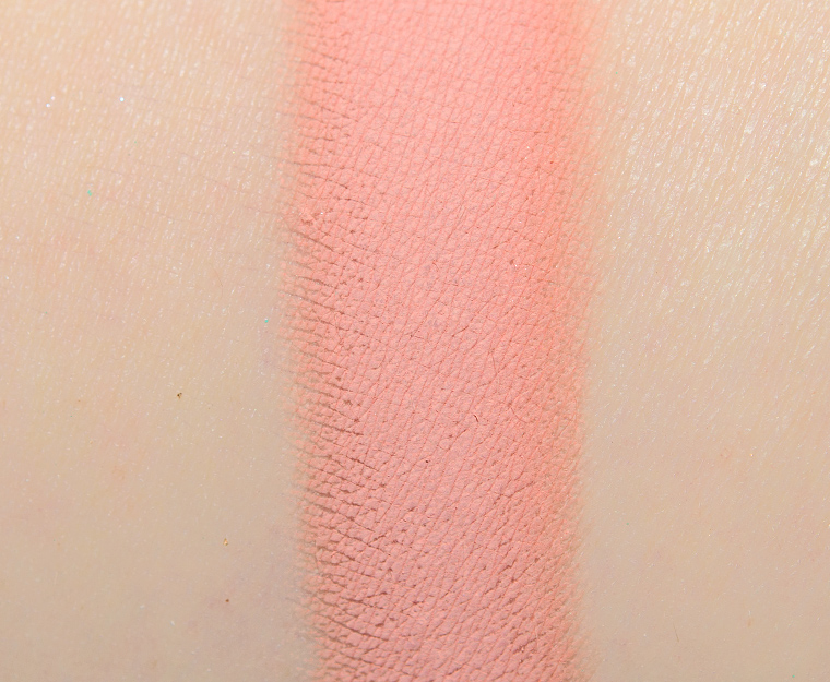 <p class="text-center">Give Me Glow Peach Snowcone Matte Pressed Shadow</p>