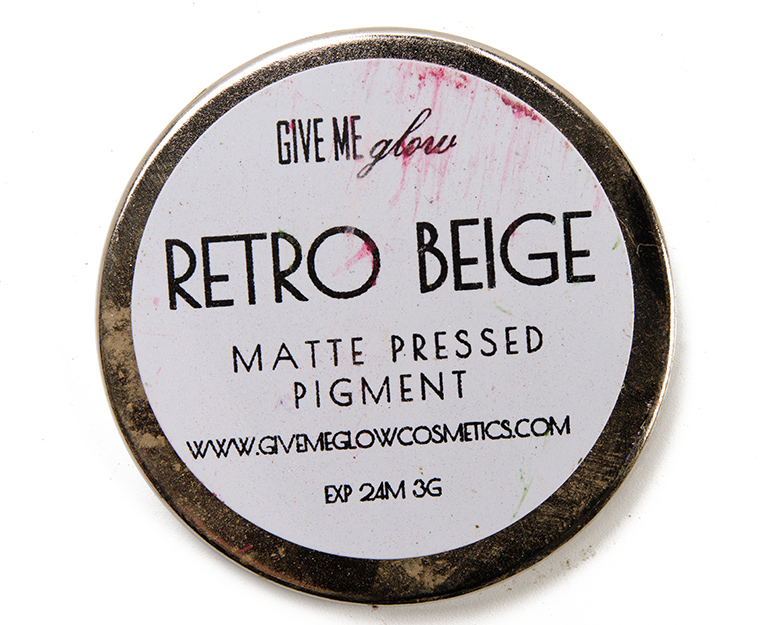 Give Me Glow Retro Beige Matte Pressed Shadow