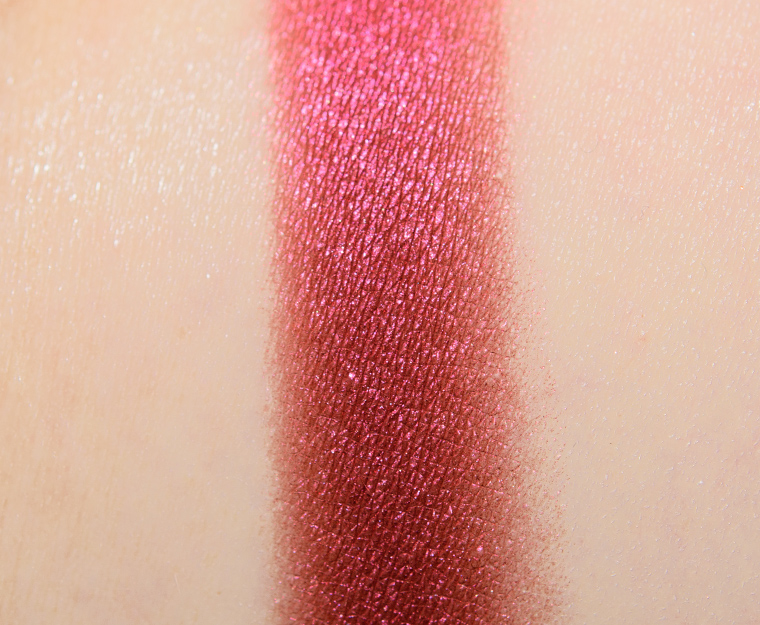 <p class="text-center">Give Me Glow Ruby Rose Foiled Pressed Shadow</p>