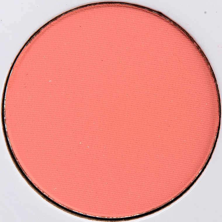 <p class="text-center">Give Me Glow Spicy Peach Martini Matte Pressed Shadow</p>