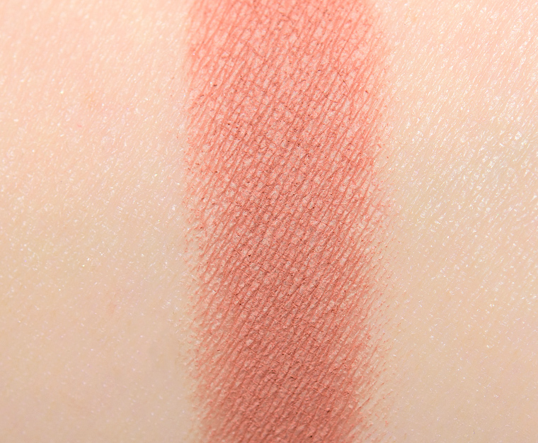 <p class="text-center">Huda Beauty Purple Haze #7 Eyeshadow</p>