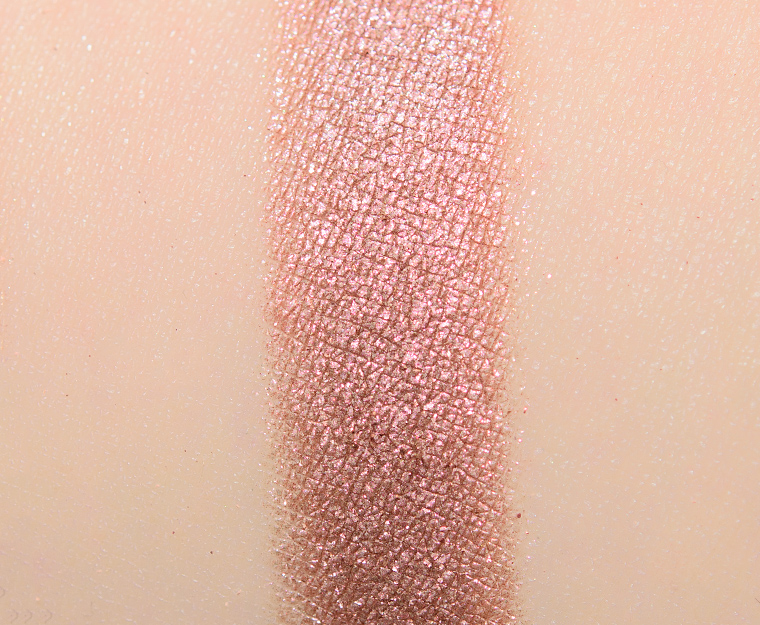 <p class="text-center">Huda Beauty Sand Haze #2 Eyeshadow</p>