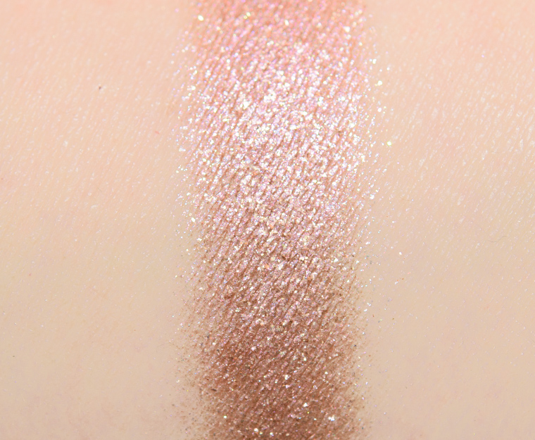 <p class="text-center">Huda Beauty Sand Haze #4 Eyeshadow</p>