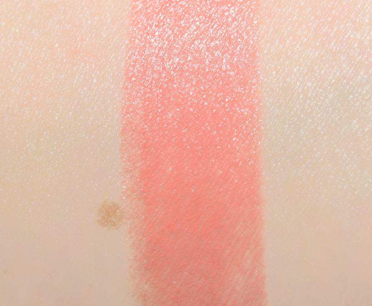 <p class="text-center">Rare Beauty Praise With Gratitude Dewy Lip Balm</p>