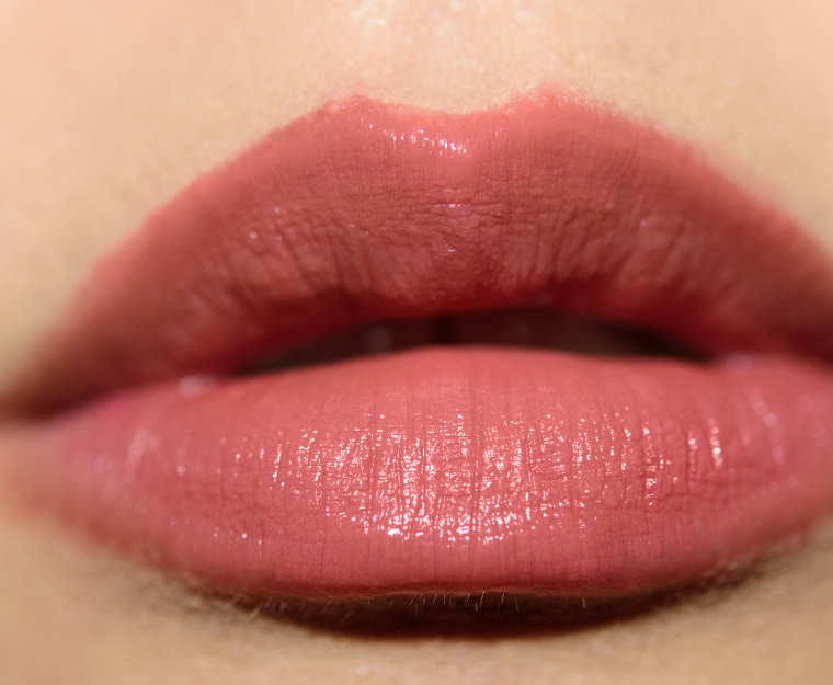 <p class="text-center">Rare Beauty Thankful With Gratitude Dewy Lip Balm</p>