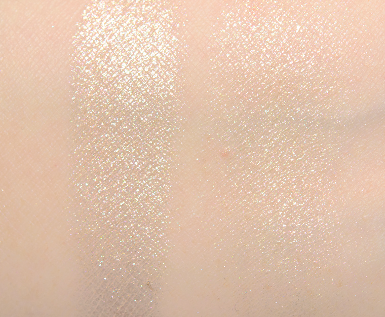 <p class="text-center">Dior Golden Peach Backstage Glow Face Strobe Powder</p>