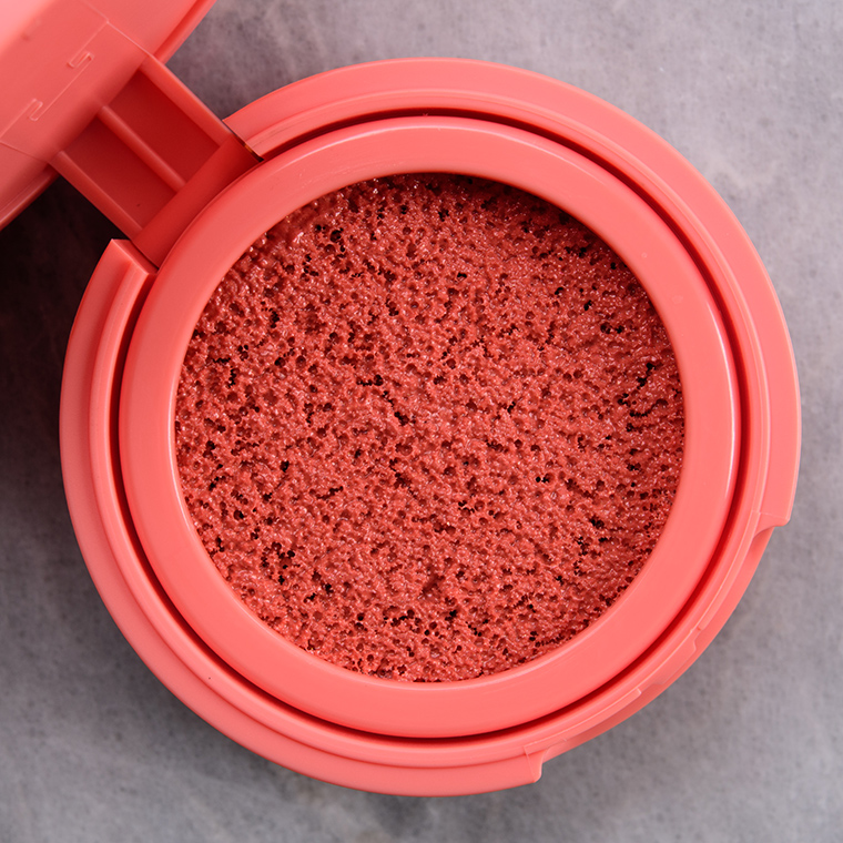 Kaja Bossy (03) Cheeky Stamp Blendable Blush