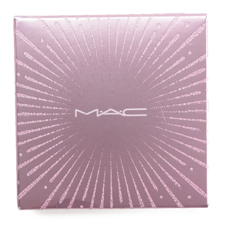 MAC Flare for the Dramatic Extra Dimension Skinfinish