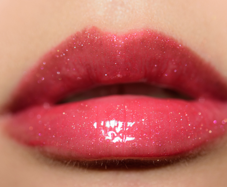 <p class="text-center">MAC Snow in Love Lipglass</p>