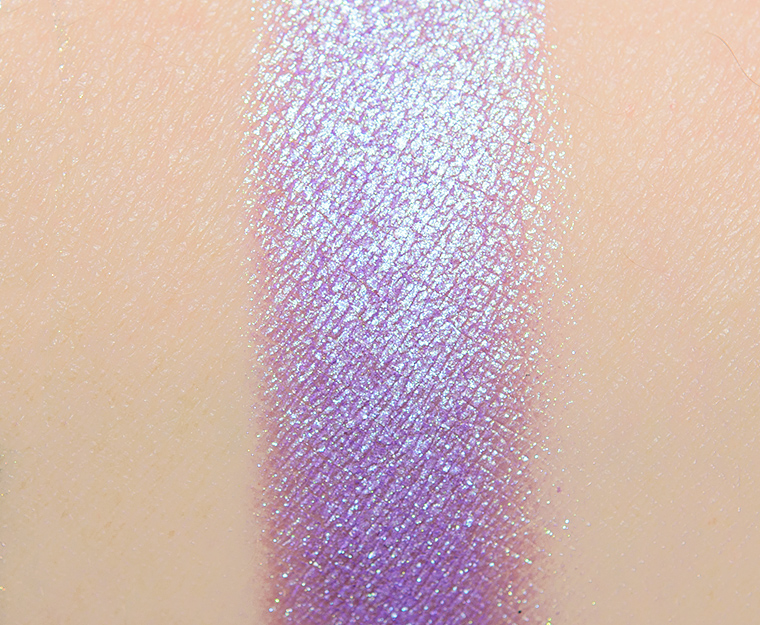 <p class="text-center">Clionadh Crystalline Duochrome Eyeshadow</p>