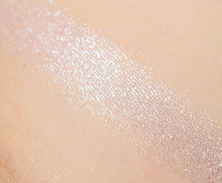 Clionadh Light Chaser Metallic Eyeshadow