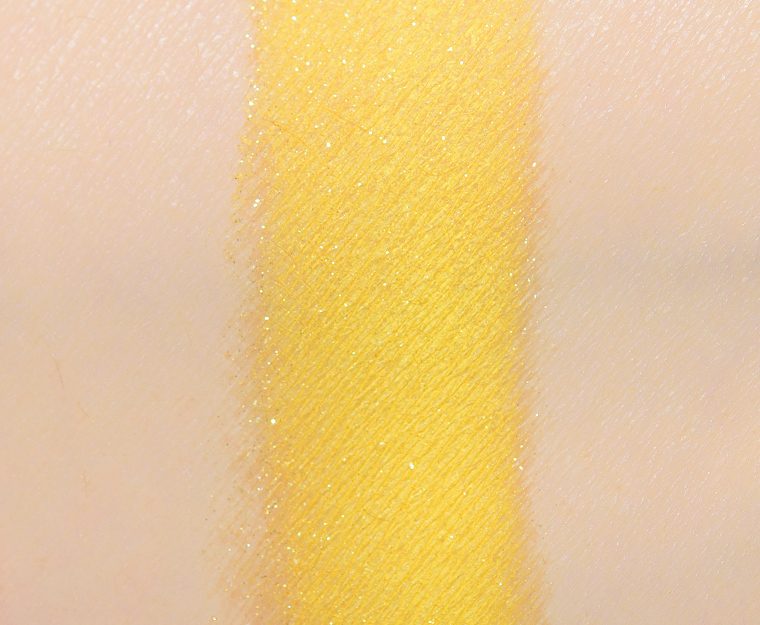 <p class="text-center">ColourPop Big Smile Pressed Powder Shadow</p>