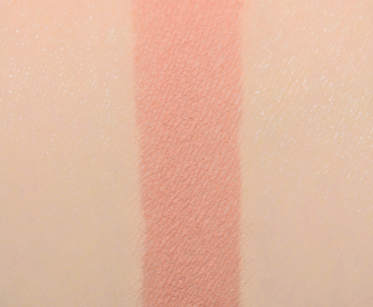 Huda Beauty Hypnotic Eyeshadow