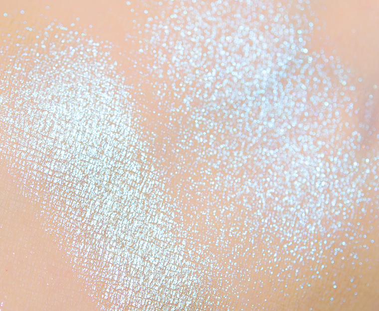 JD Glow Cloud 9 Pressed Powder Illuminator