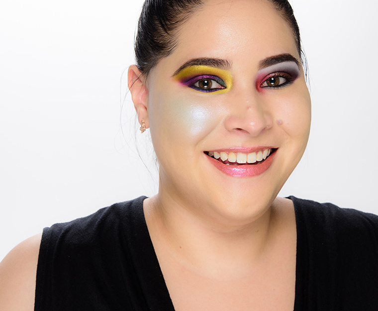 JD Glow Cloud 9 Pressed Powder Illuminator