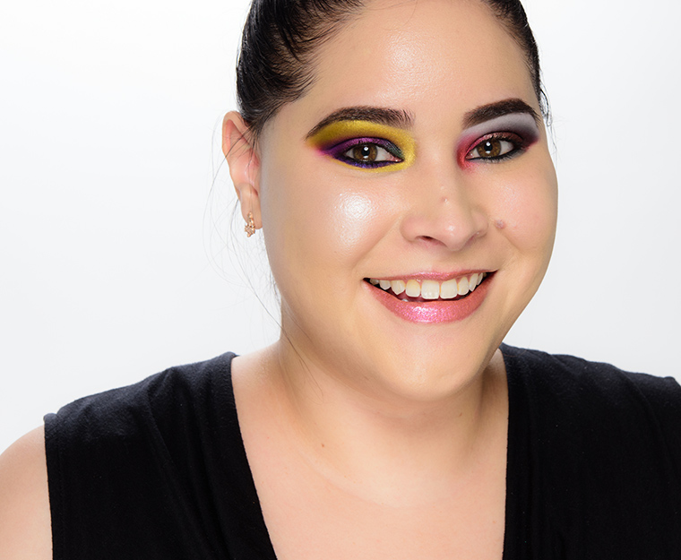 JD Glow Cold Azz Ice Pressed Powder Illuminator