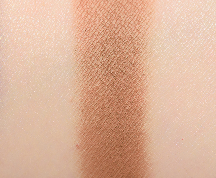 <p class="text-center">Lethal Cosmetics Hollow Pressed Powder Shadow</p>