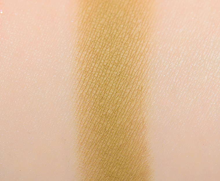 <p class="text-center">Lethal Cosmetics Runaway Pressed Powder Shadow</p>