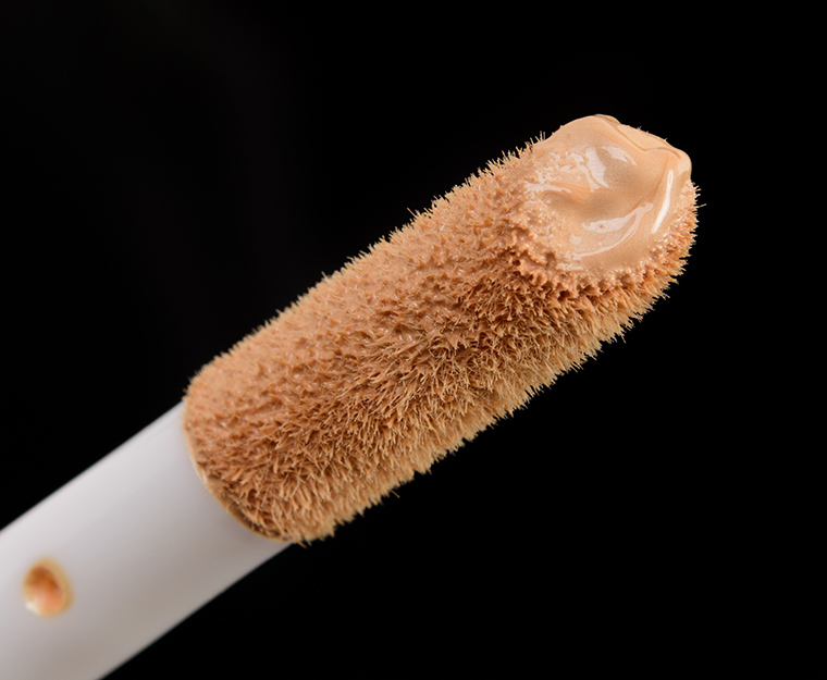 Charlotte Tilbury Fair (2.5) Hollywood Flawless Filter