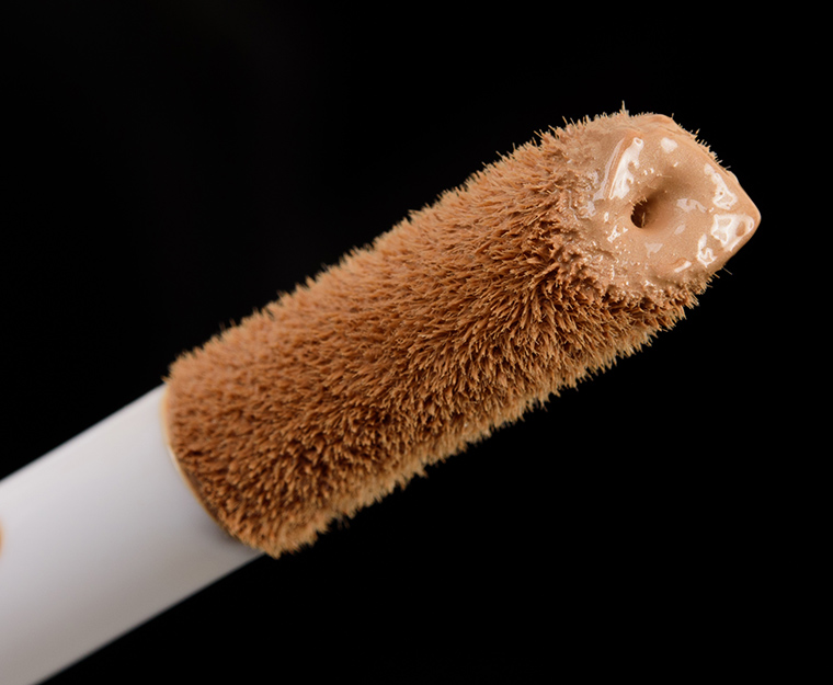 Charlotte Tilbury Medium (4.5) Hollywood Flawless Filter