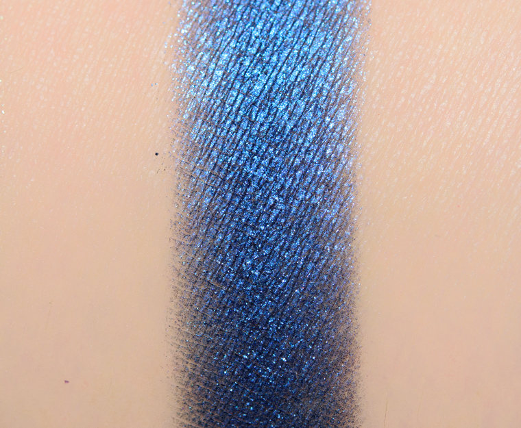<p class="text-center">JD Glow Sapphire Metallon Shadow</p>