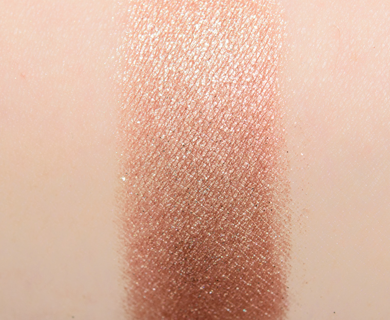 <p class="text-center">Auric Temper Smoke Reflect Eye Shadow Duo</p>