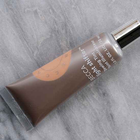 Becca Luminary (1) Light Shifter Dewing Tint