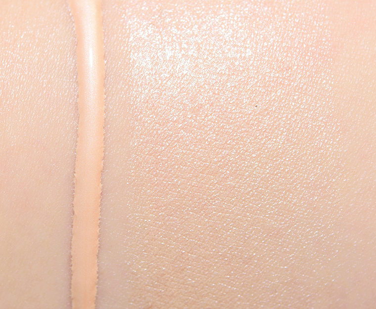 Becca Luminary (1) Light Shifter Dewing Tint