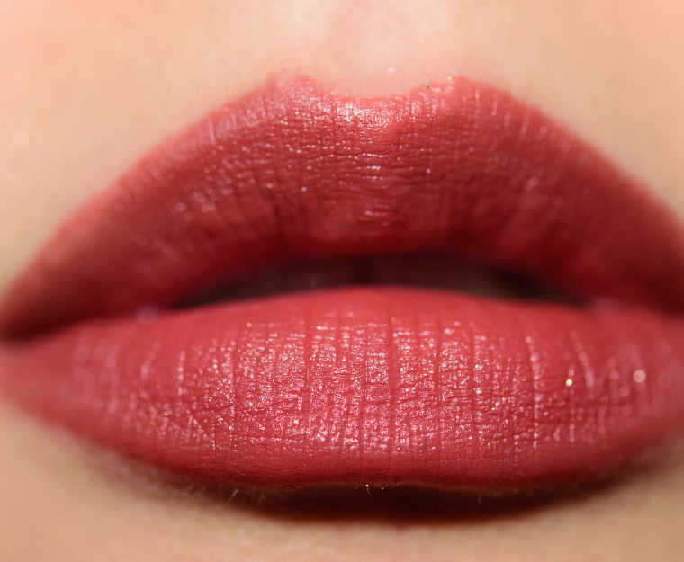 <p class="text-center">Chanel Beige Ardent (237) Rouge Allure Velvet</p>