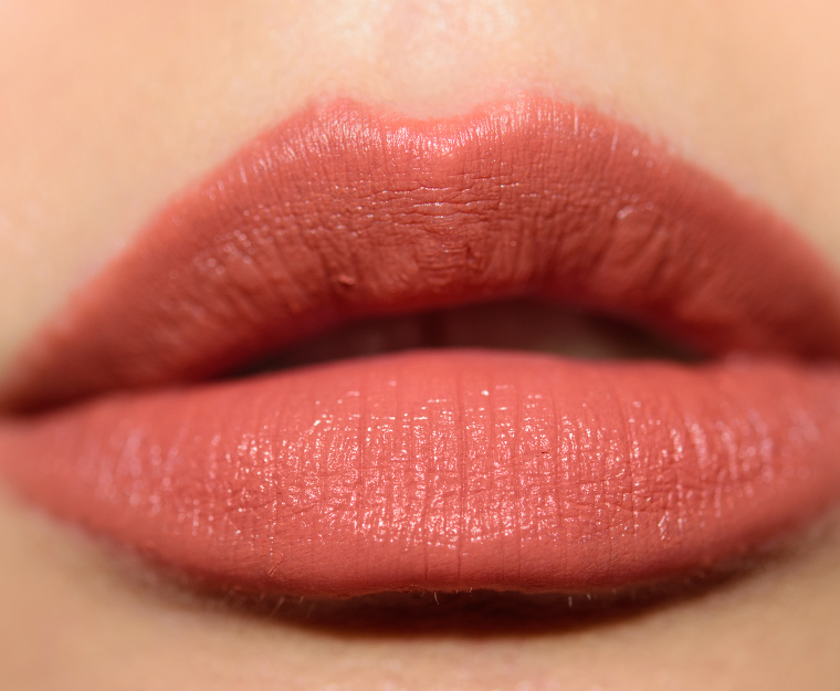 <p class="text-center">Chanel Beige Rugissant (227) Rouge Allure Velvet</p>
