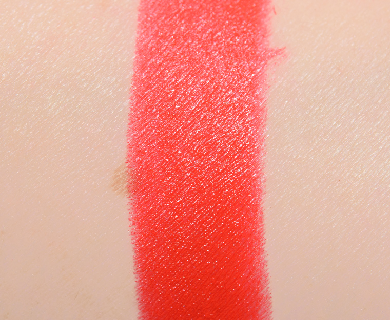 <p class="text-center">Chanel Rouge Feu (57) Rouge Allure Velvet</p>
