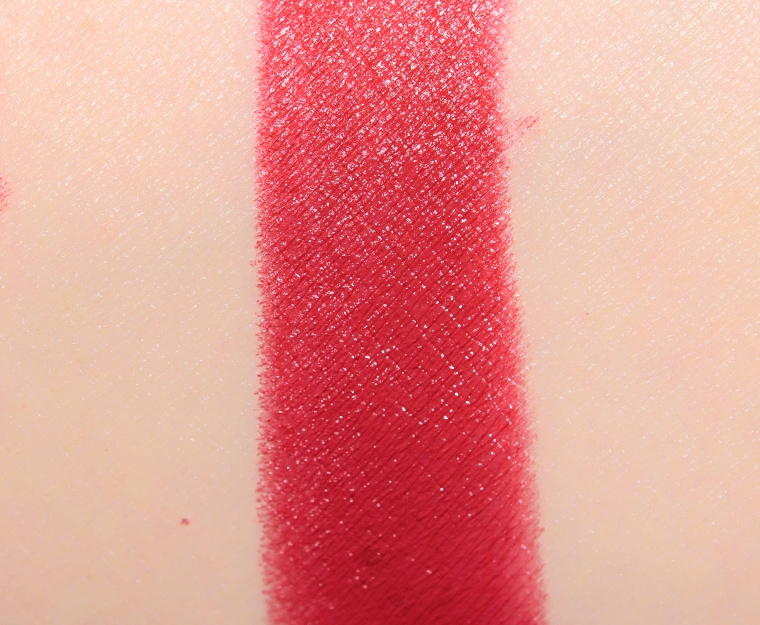 <p class="text-center">Chanel Rouge Vie (58) Rouge Allure Velvet</p>