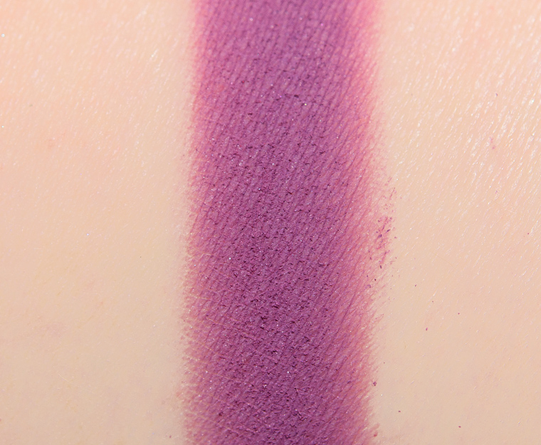 <p class="text-center">ColourPop Serene Sable Pressed Powder Pigment</p>