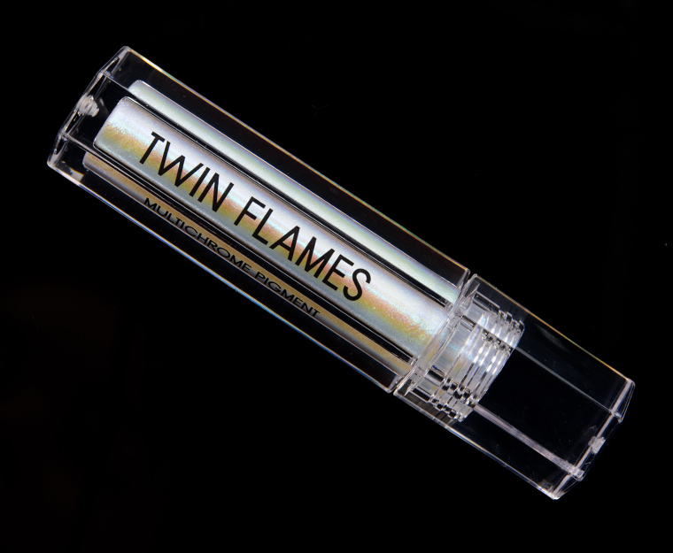 Danessa Myricks Amour Twin Flames Multichrome Pigment