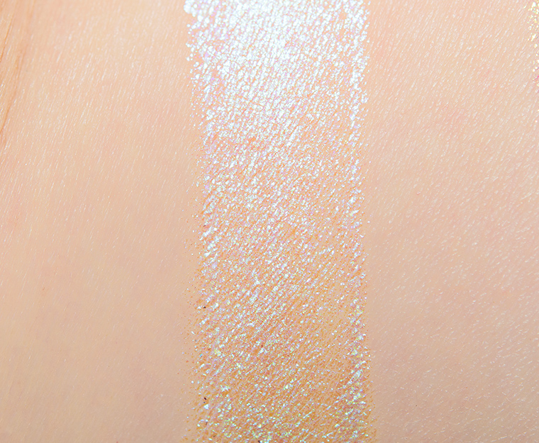<p class="text-center">Danessa Myricks Amour Twin Flames Multichrome Pigment</p>