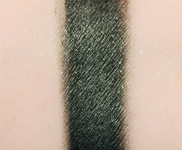 <p class="text-center">Danessa Myricks Galaxy Colorfix Metallic</p>