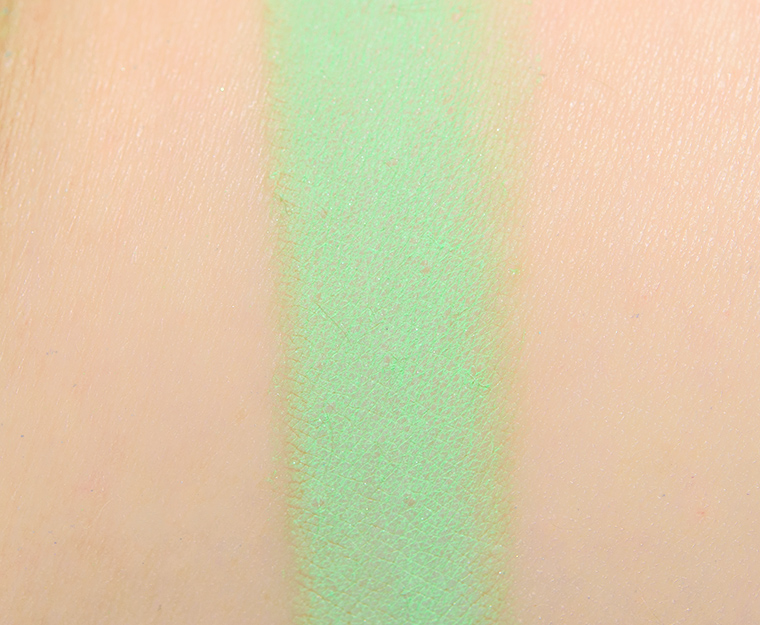 <p class="text-center">Terra Moons 4th Dimension Neon Matte Pressed Pigment</p>