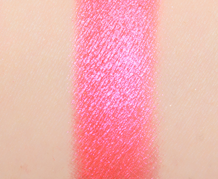 <p class="text-center">Terra Moons Fuzzy Flamingo Shimmer Eyeshadow</p>