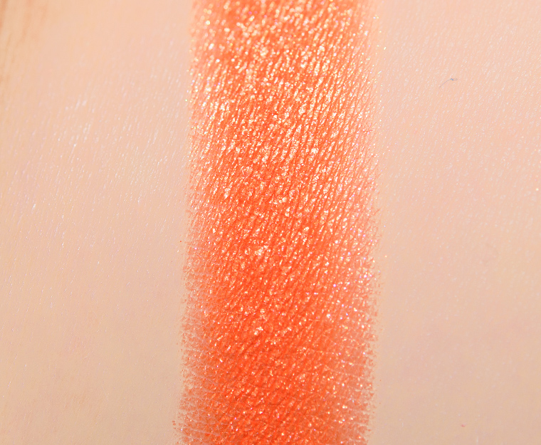 <p class="text-center">Terra Moons Hurricane Shimmer Eyeshadow</p>