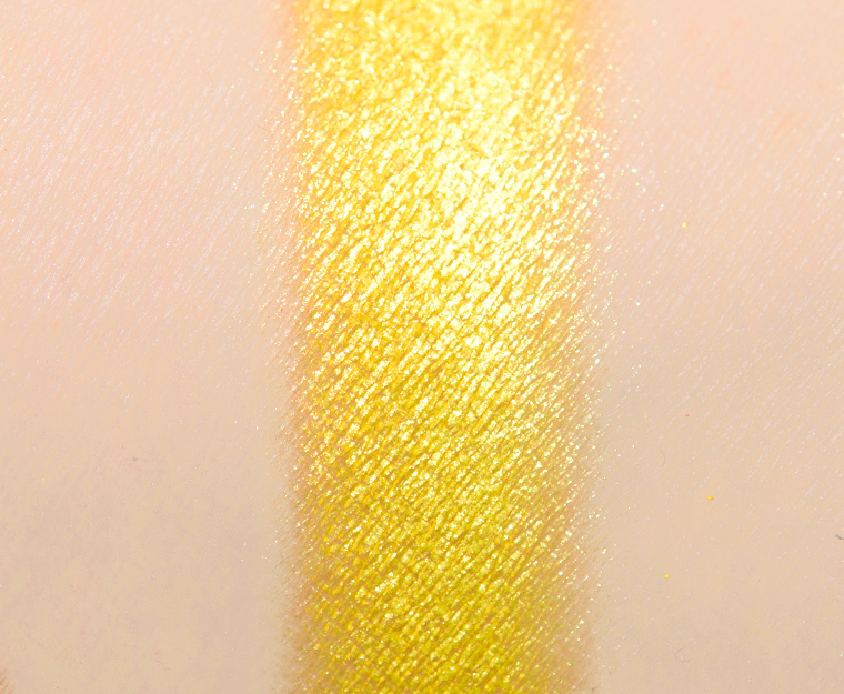 <p class="text-center">Terra Moons Lemon Drop Shimmer Eyeshadow</p>