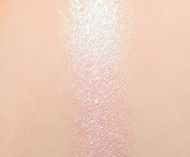 <p class="text-center">Terra Moons Powdered Sugar Duochrome Eyeshadow</p>
